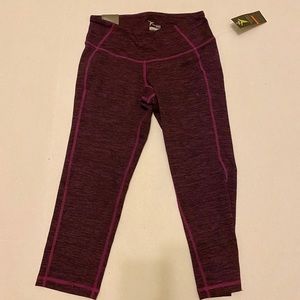 Old navy active capris bundle 3 pairs
